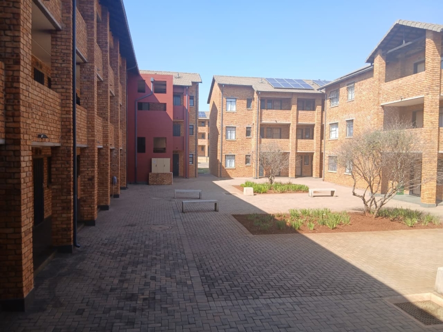 To Let 2 Bedroom Property for Rent in Sky City Gauteng