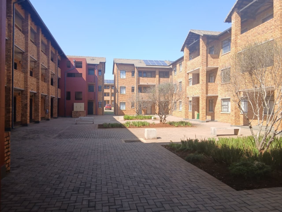 To Let 2 Bedroom Property for Rent in Sky City Gauteng