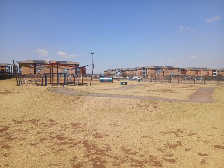 To Let 2 Bedroom Property for Rent in Sky City Gauteng