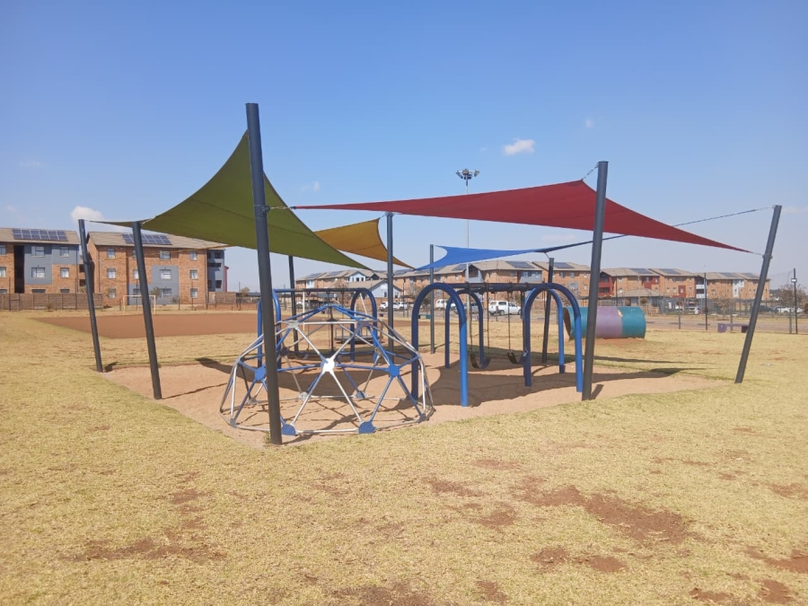 To Let 2 Bedroom Property for Rent in Sky City Gauteng