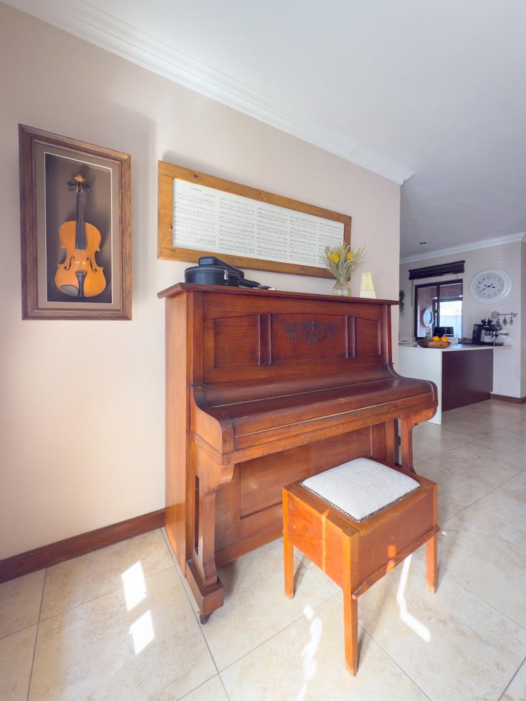3 Bedroom Property for Sale in Heritage Hill Gauteng