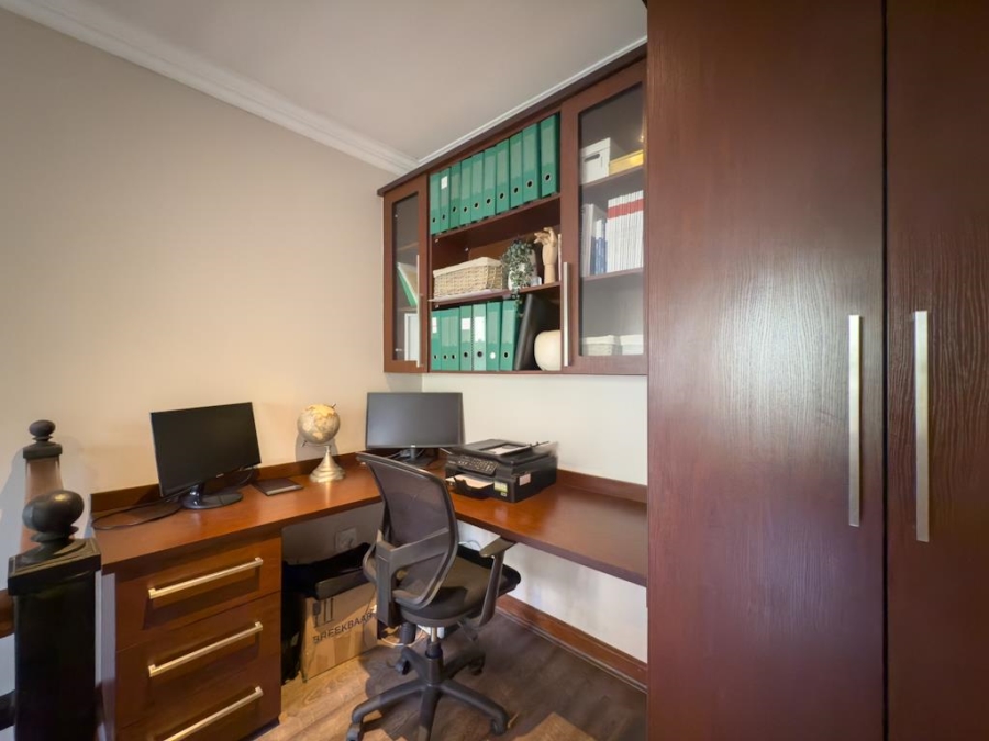 3 Bedroom Property for Sale in Heritage Hill Gauteng