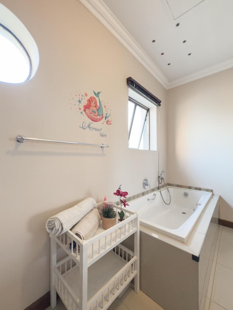 3 Bedroom Property for Sale in Heritage Hill Gauteng