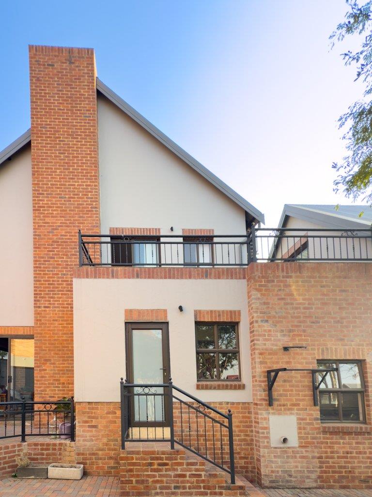 3 Bedroom Property for Sale in Heritage Hill Gauteng