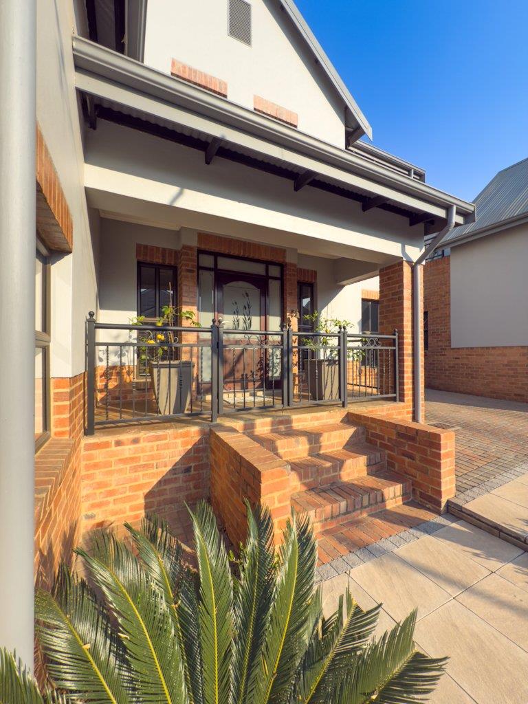 3 Bedroom Property for Sale in Heritage Hill Gauteng