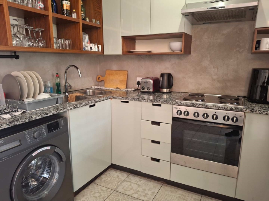 1 Bedroom Property for Sale in Atholl Gauteng