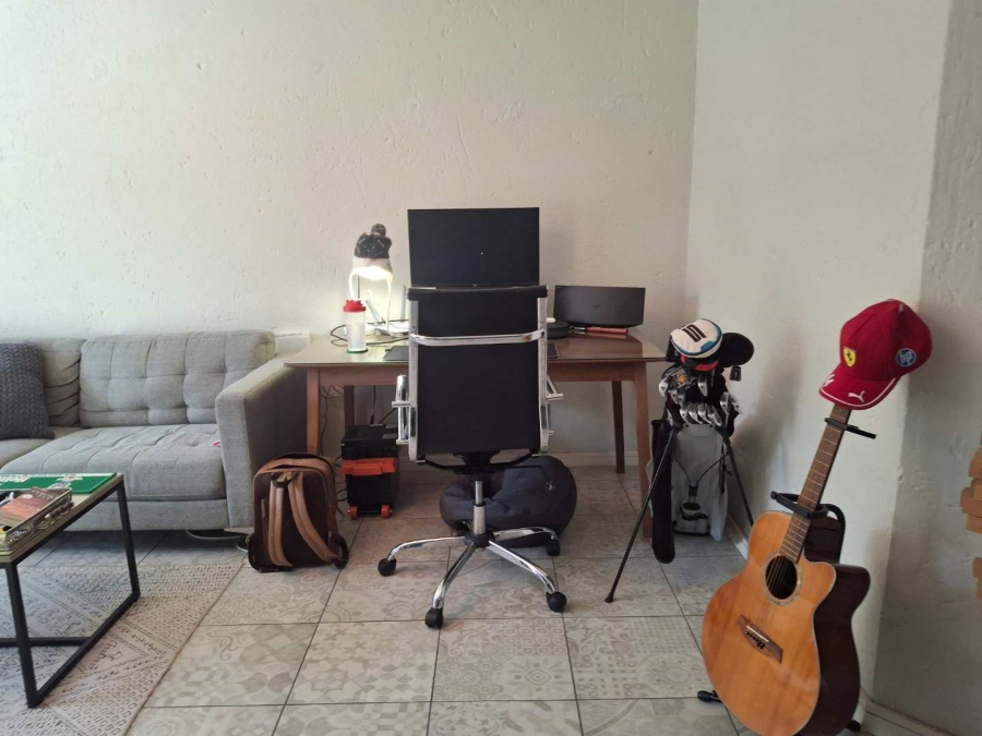 1 Bedroom Property for Sale in Atholl Gauteng