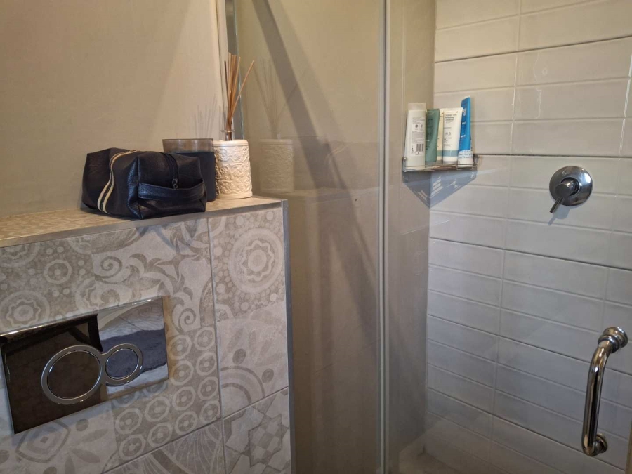 1 Bedroom Property for Sale in Atholl Gauteng