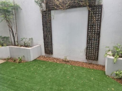1 Bedroom Property for Sale in Bryanston Gauteng