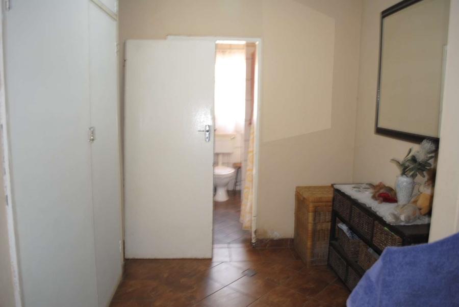 5 Bedroom Property for Sale in Kookrus Gauteng