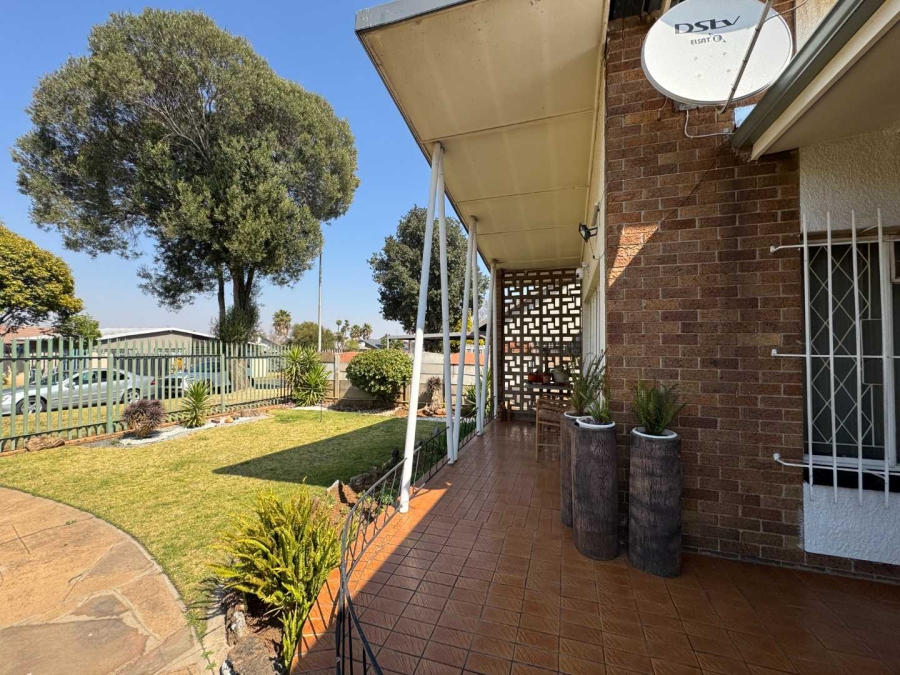 4 Bedroom Property for Sale in Florentia Gauteng