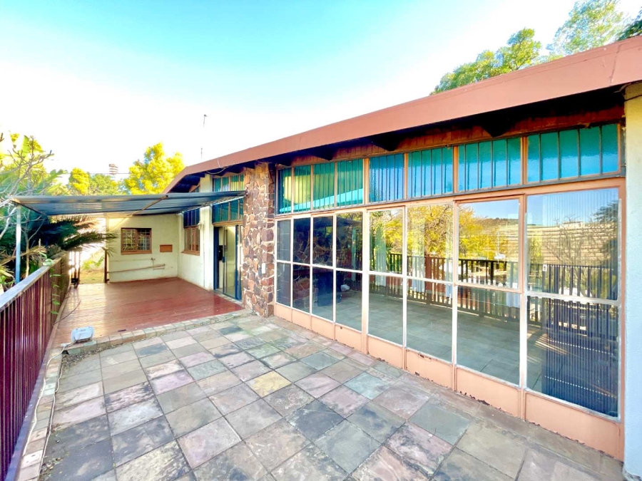 3 Bedroom Property for Sale in Lukasrand Gauteng