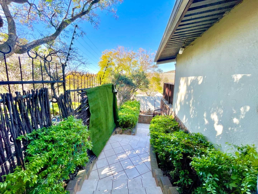 3 Bedroom Property for Sale in Lukasrand Gauteng