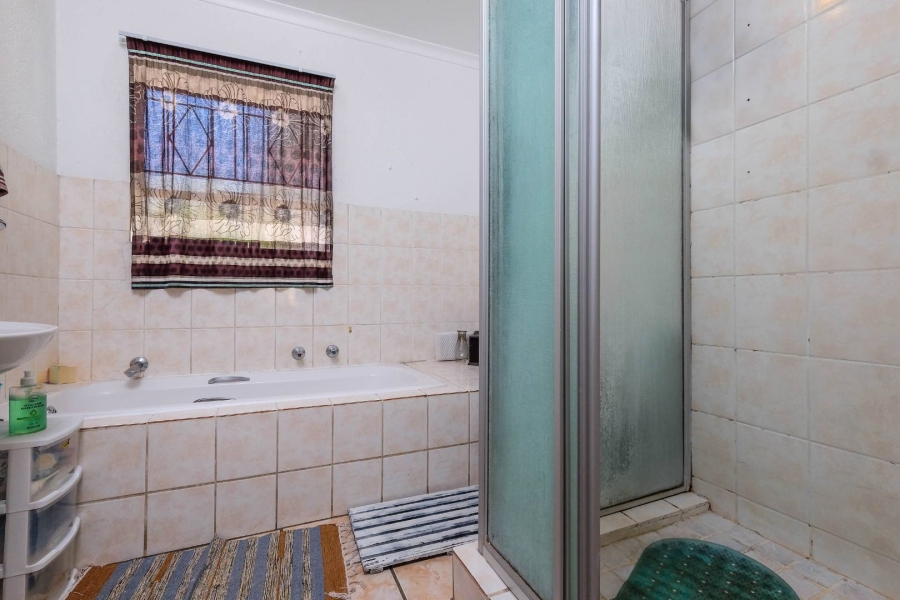 3 Bedroom Property for Sale in Buccleuch Gauteng