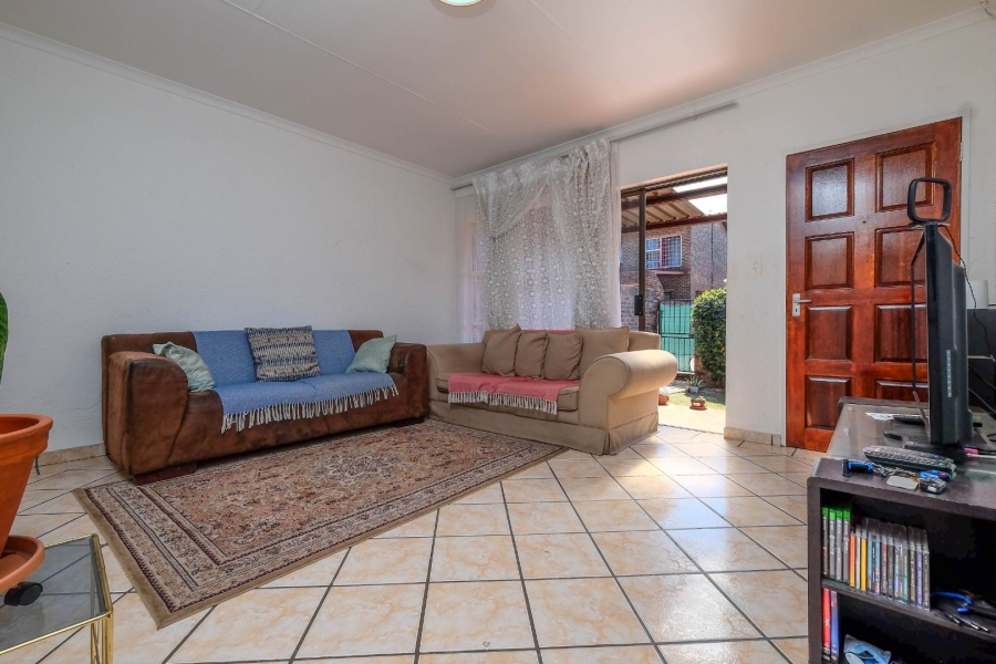 3 Bedroom Property for Sale in Buccleuch Gauteng