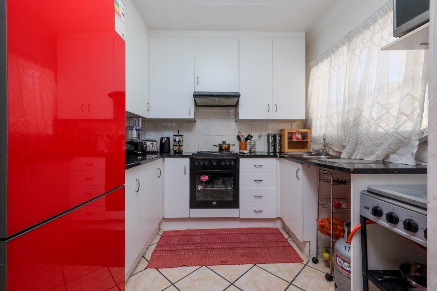3 Bedroom Property for Sale in Buccleuch Gauteng