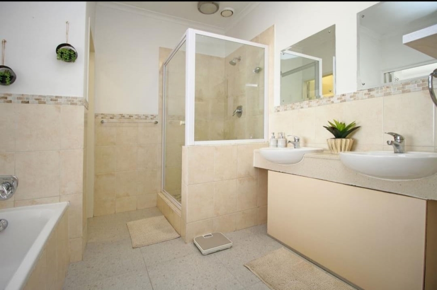 To Let 3 Bedroom Property for Rent in Rivonia Gauteng