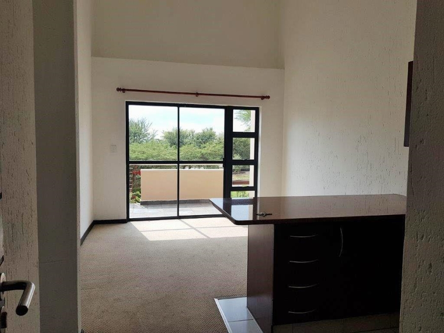 1 Bedroom Property for Sale in Jackal Creek Golf Estate Gauteng