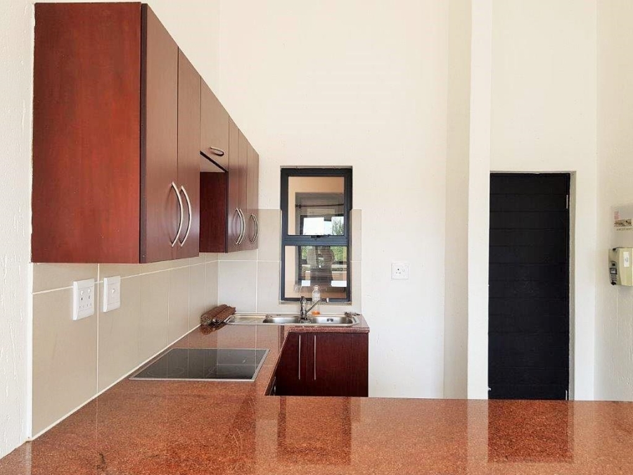 1 Bedroom Property for Sale in Jackal Creek Golf Estate Gauteng