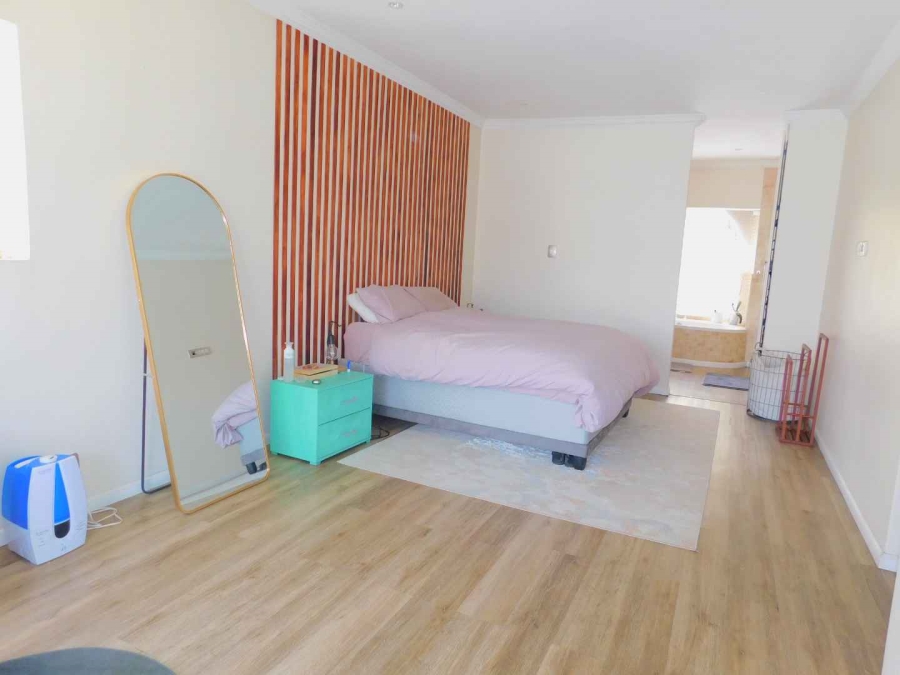 To Let 3 Bedroom Property for Rent in Petervale Gauteng