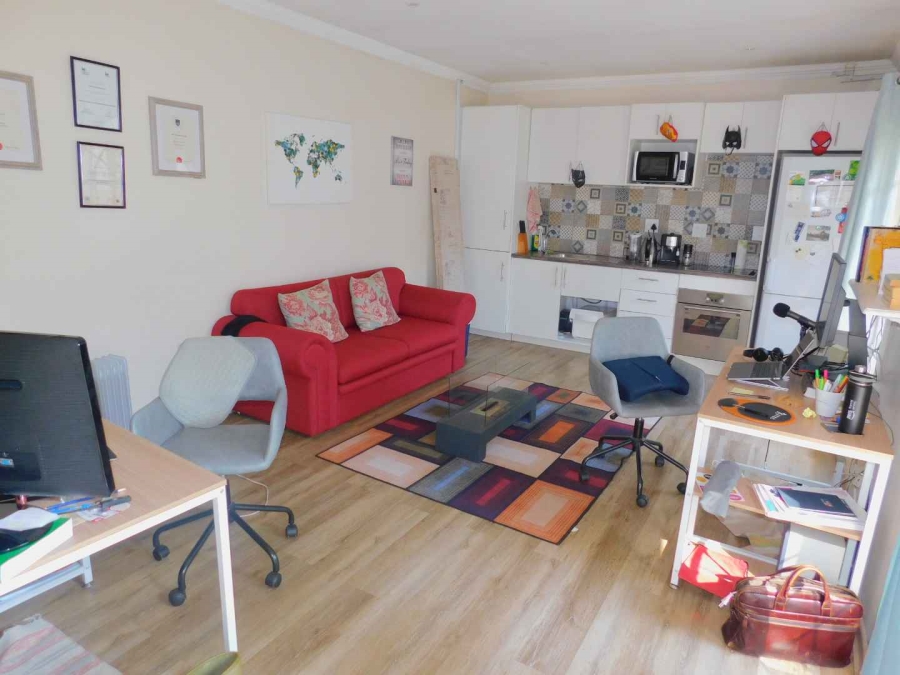 To Let 3 Bedroom Property for Rent in Petervale Gauteng
