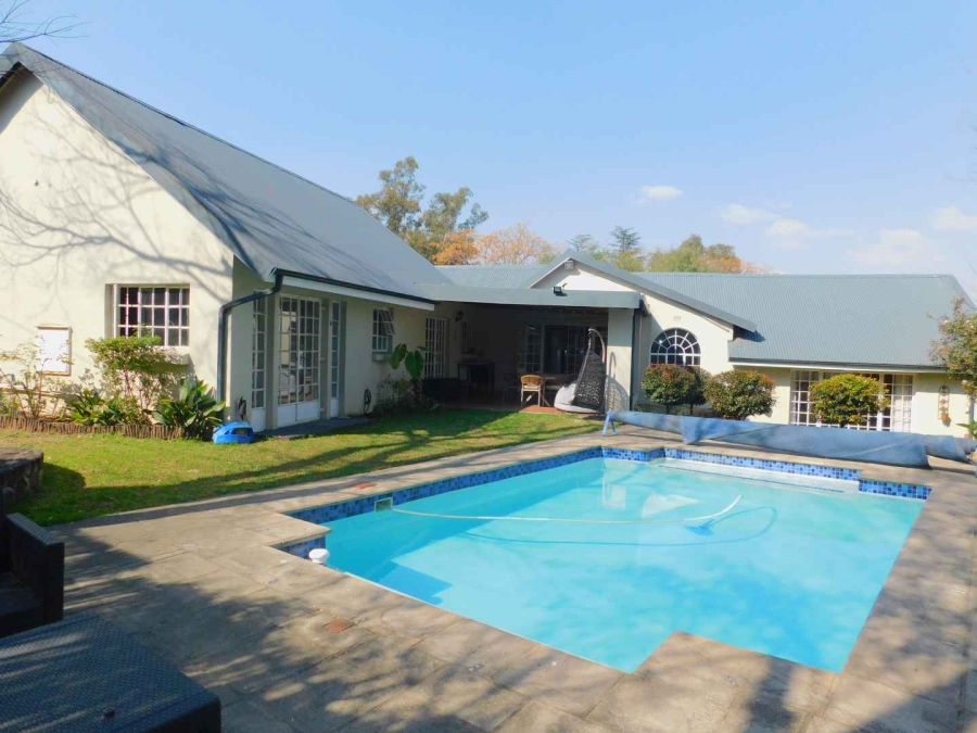 To Let 3 Bedroom Property for Rent in Petervale Gauteng