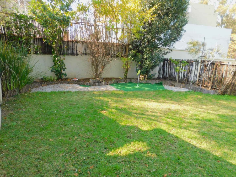 To Let 3 Bedroom Property for Rent in Petervale Gauteng