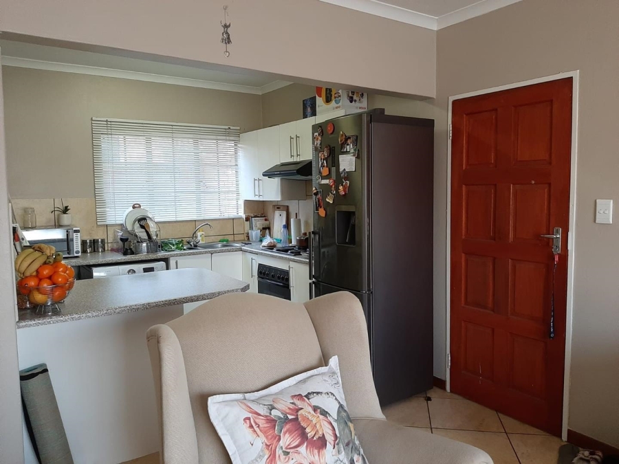 To Let 2 Bedroom Property for Rent in Ferndale Gauteng