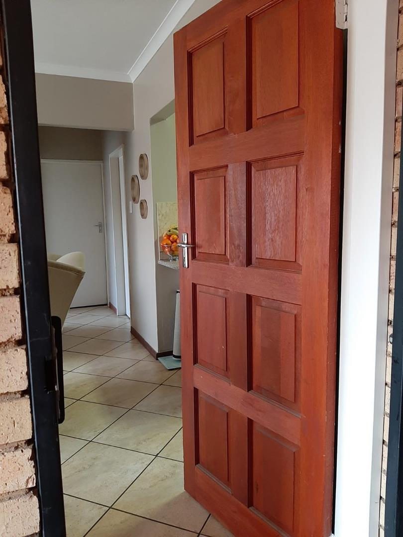To Let 2 Bedroom Property for Rent in Ferndale Gauteng