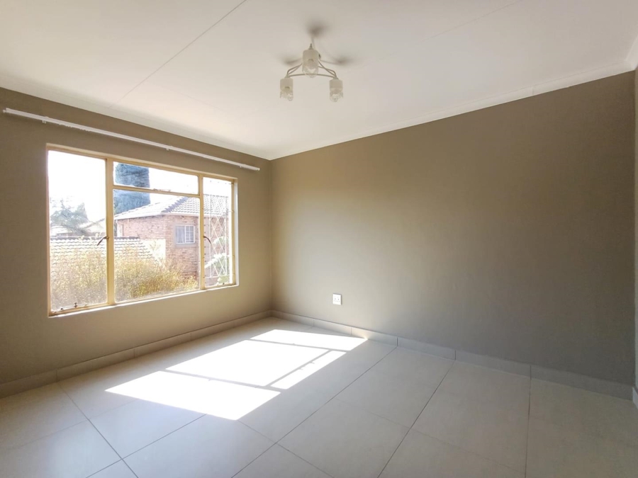 To Let 3 Bedroom Property for Rent in Olivedale Gauteng