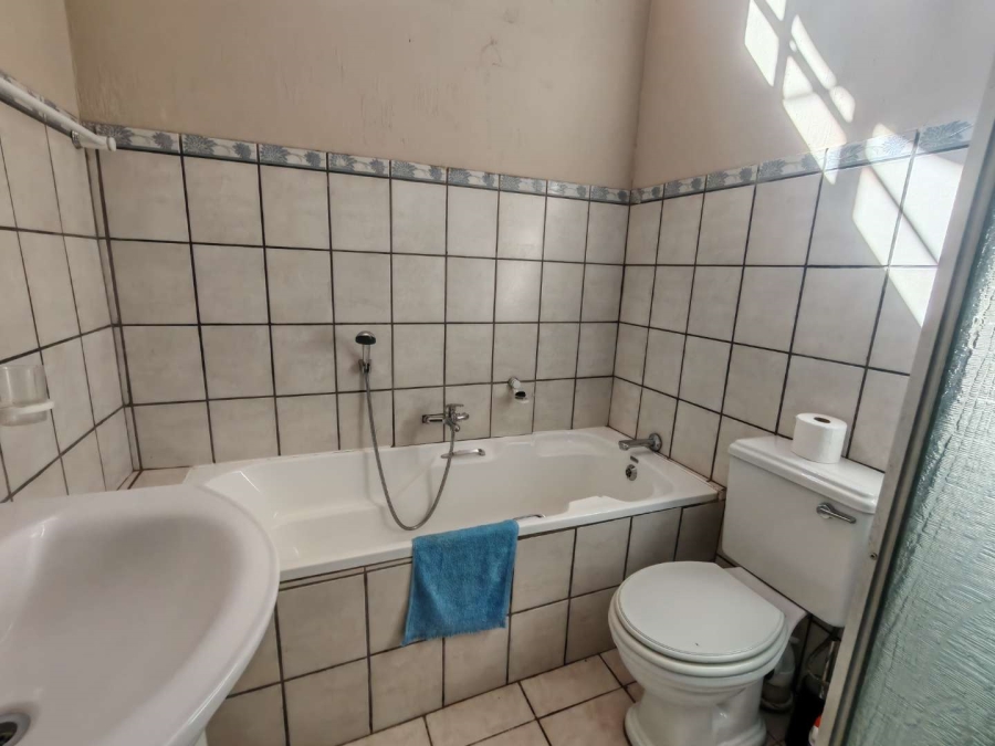 2 Bedroom Property for Sale in Clubview Gauteng