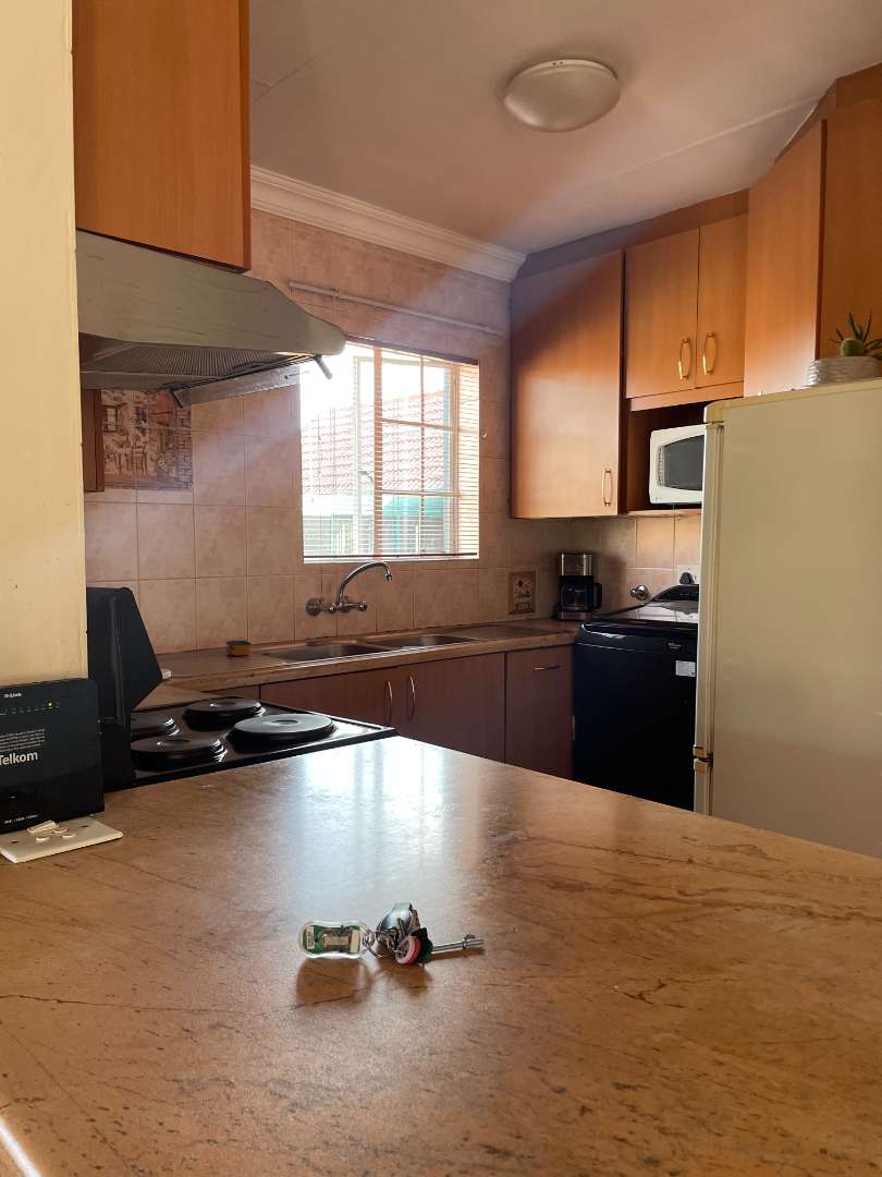 3 Bedroom Property for Sale in Die Hoewes Gauteng