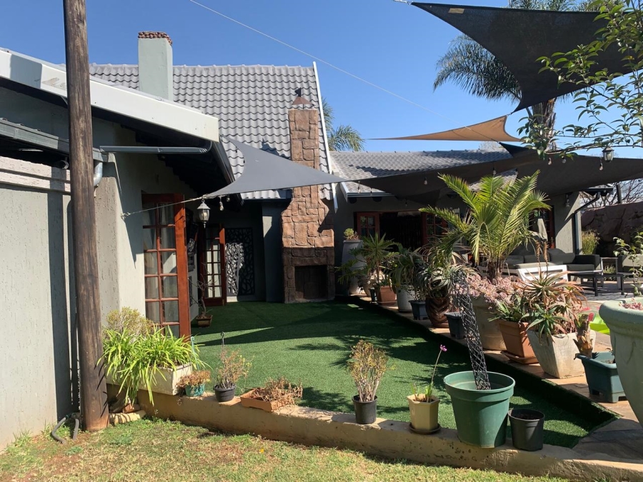 3 Bedroom Property for Sale in Van Riebeeck Park Gauteng