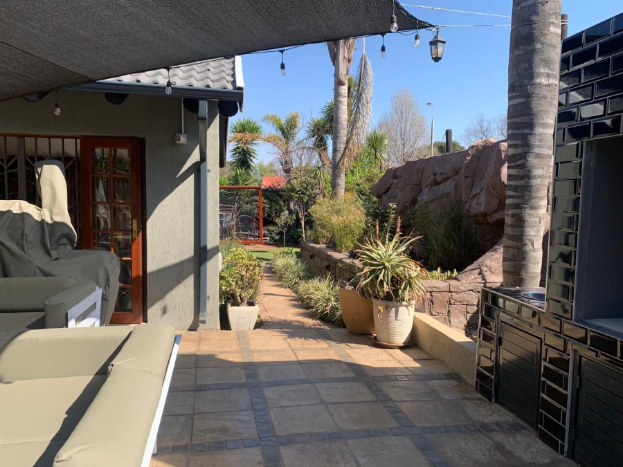 3 Bedroom Property for Sale in Van Riebeeck Park Gauteng