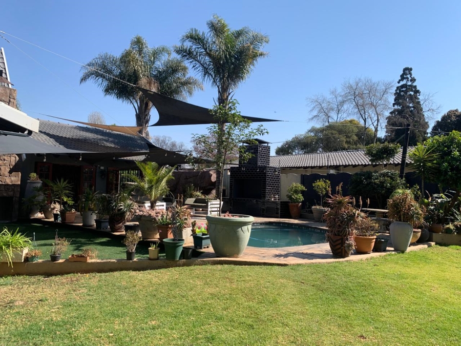 3 Bedroom Property for Sale in Van Riebeeck Park Gauteng