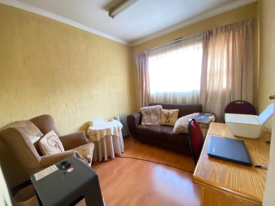 3 Bedroom Property for Sale in Birchleigh North Gauteng