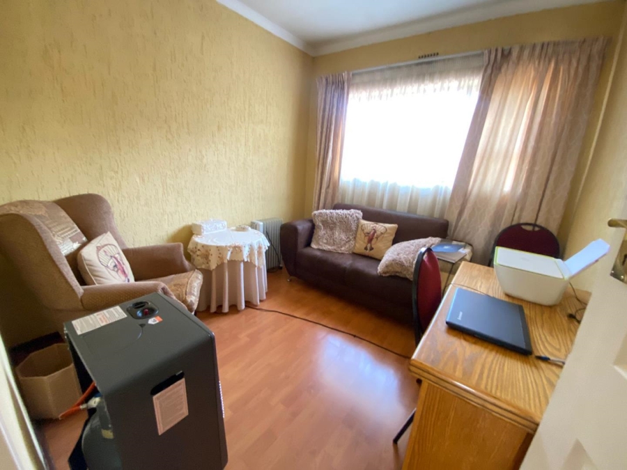 3 Bedroom Property for Sale in Birchleigh North Gauteng