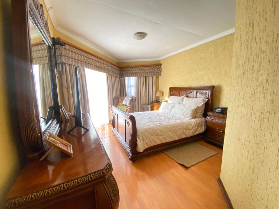 3 Bedroom Property for Sale in Birchleigh North Gauteng