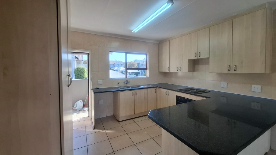 To Let 2 Bedroom Property for Rent in Meyersdal Gauteng