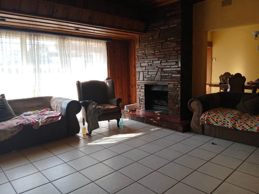 4 Bedroom Property for Sale in Brackenhurst Gauteng