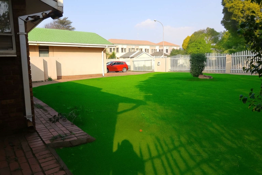 4 Bedroom Property for Sale in Brackenhurst Gauteng