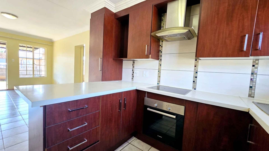 To Let 2 Bedroom Property for Rent in Doornpoort Gauteng