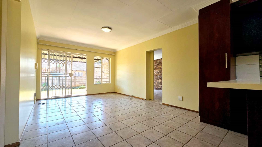 To Let 2 Bedroom Property for Rent in Doornpoort Gauteng