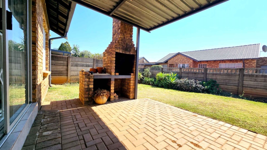 To Let 2 Bedroom Property for Rent in Doornpoort Gauteng