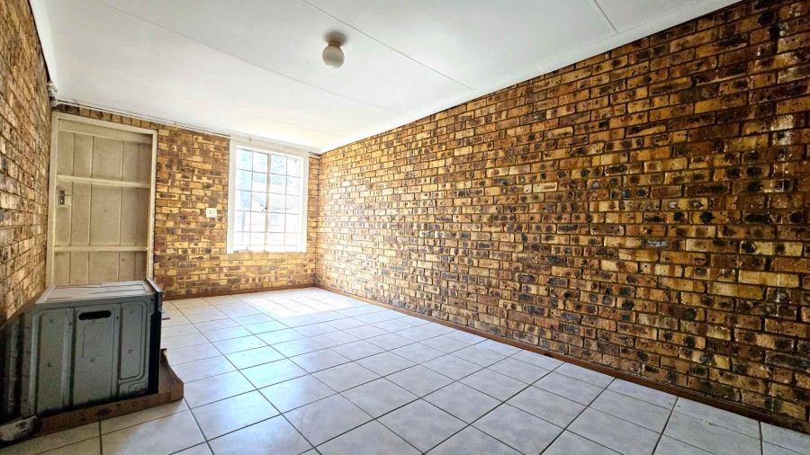 To Let 2 Bedroom Property for Rent in Doornpoort Gauteng