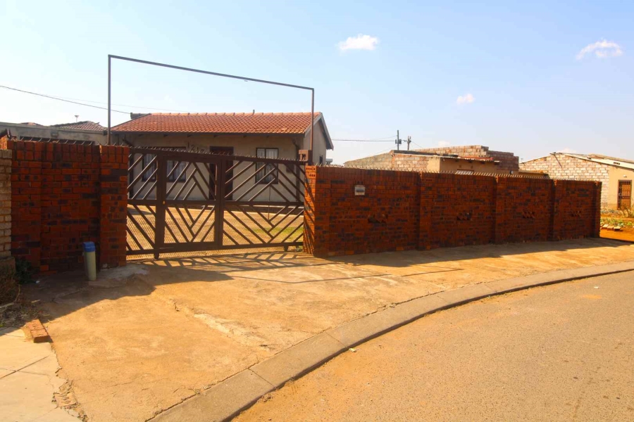 2 Bedroom Property for Sale in Vosloorus Gauteng