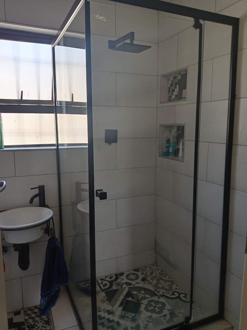 To Let 3 Bedroom Property for Rent in Corlett Gardens Gauteng