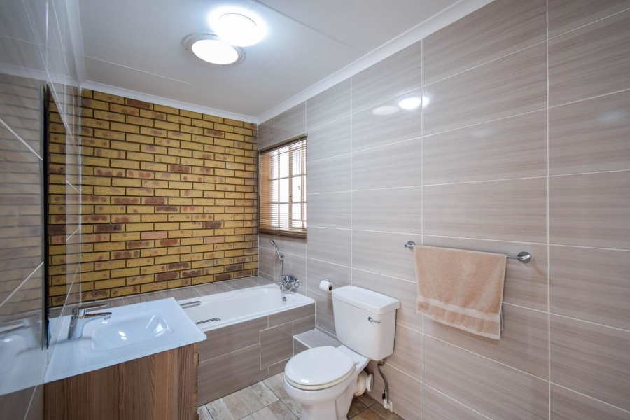 3 Bedroom Property for Sale in Moreleta Park Gauteng