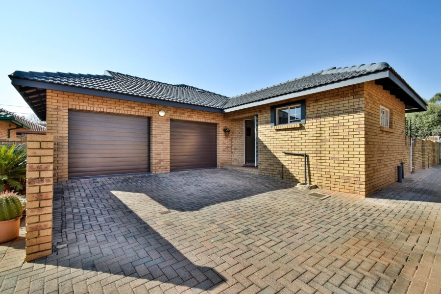3 Bedroom Property for Sale in Moreleta Park Gauteng