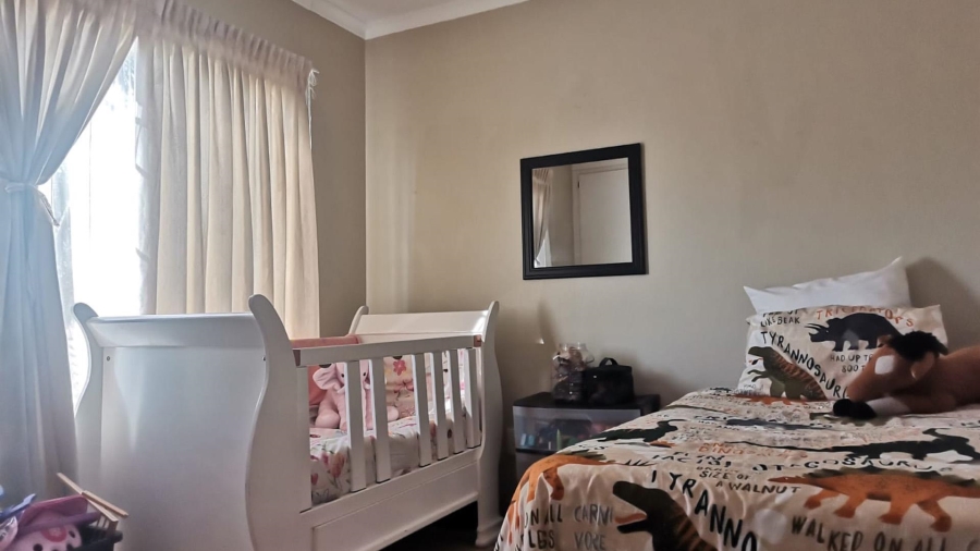 3 Bedroom Property for Sale in Rooihuiskraal North Gauteng